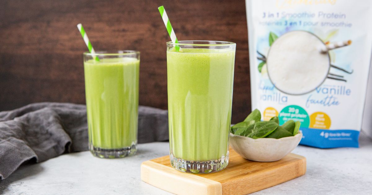green smoothie made with oatdacious protein powder
